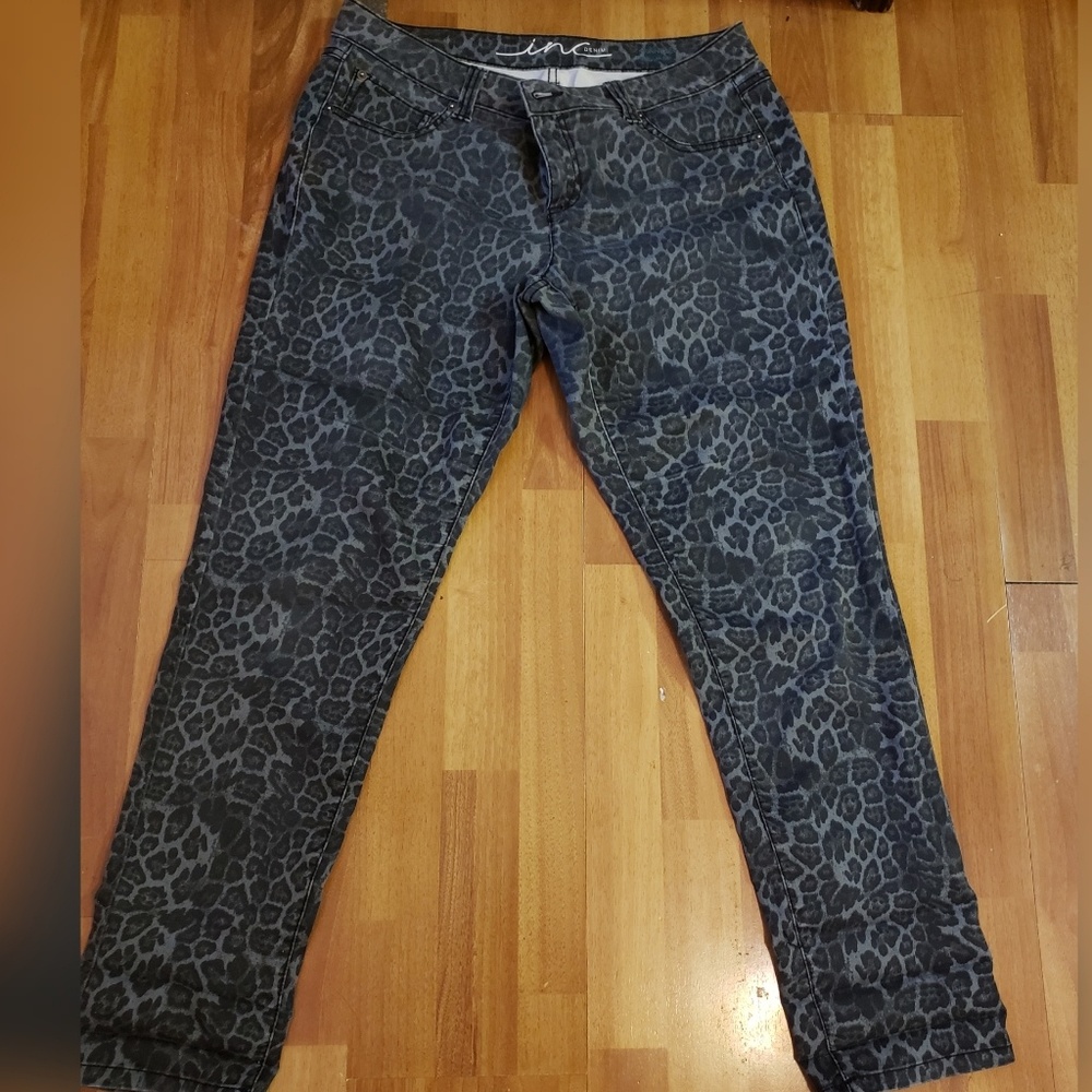 INC Size 12 Soft and Stretchy Animal Print Jean
